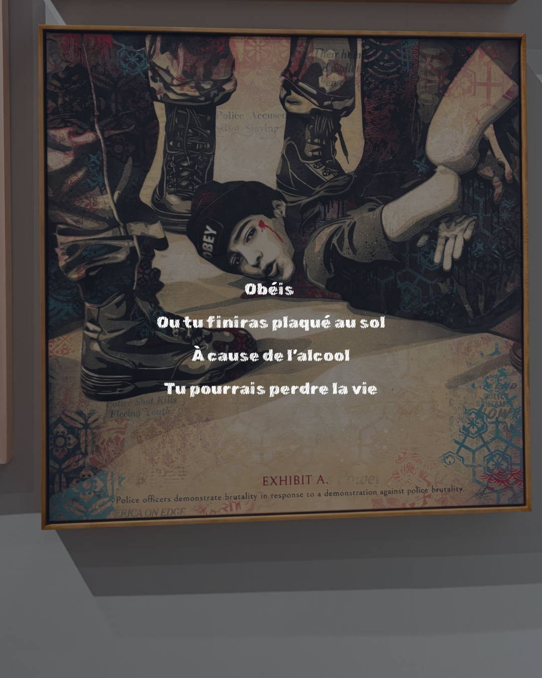 Sérigraphie grand format, silhouette au sol entourée de bottes de policiers, mention Exhibit A, Beyond the Streets